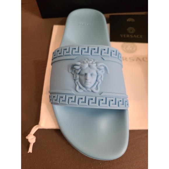 Authentic New Versace Sandals - Picture 5 of 8